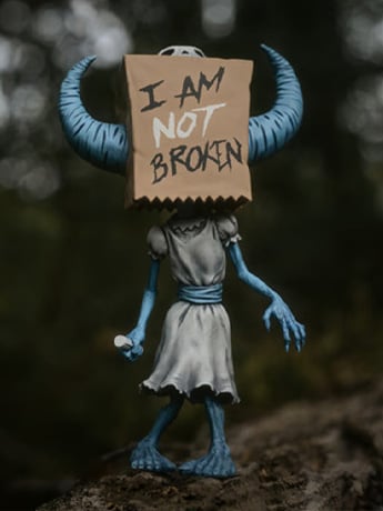 Scrambled Eggs Creative Shawn Coss The Bag Lady (The Prototypical) 8.5-Inch Vinyl Art Figure