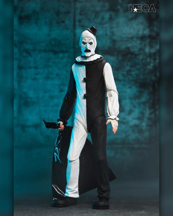 NECA Terrifier Ultimate Art the Clown 7-Inch Action Figure - View 8
