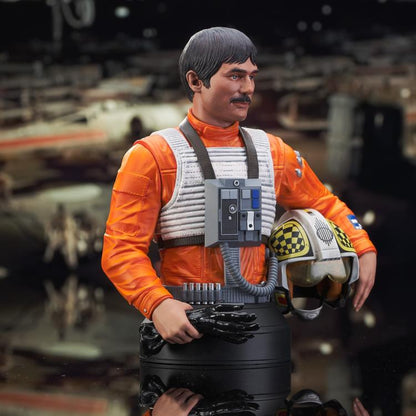 Gentle Giant Star Wars A New Hope Biggs Darklighter (Rebel Pilot) 1/6 Scale Limited Edition Mini Bust - View 4