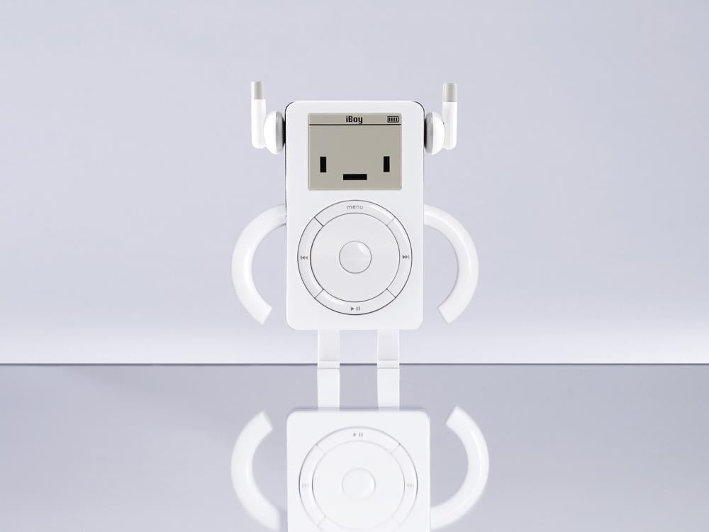 Classicbot iBoy (Regular Edition) 4-Inch ABS Figure - View 3