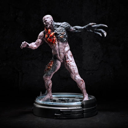 Numskull Resident Evil Tyrant T-002 Limited Edition Statue, 11-Inch - View 4