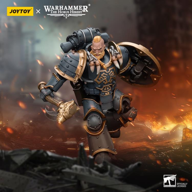 JoyToy Warhammer The Horus Heresy Space Wolves Grey Slayer Pack Grey Slayer 1/18 Scale Action Figure (Ver. 1) - View 3