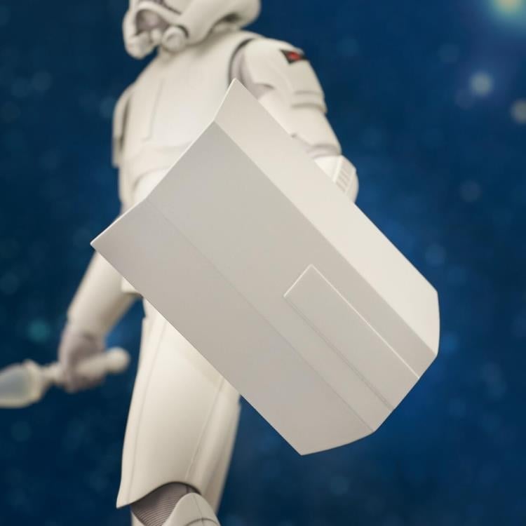 Diamond Select Toys Star Wars Premier Collection Stormtrooper (Concept) 1/7 Scale Limited Edition Exclusive Resin Statue - View 11