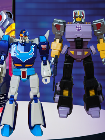 Yolopark Transformers: Robots in Disguise Battle Protocol AMK Mini Side Burn vs. Menasor BotCon 2026 Exclusive Model Kit Set