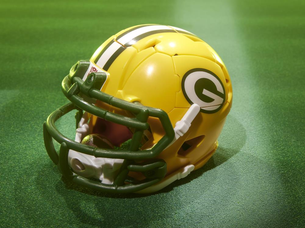 Hasbro Transformers Collaborative NFL x Transformers Green Bay Packers Tundra Prime 5.5-Inch Action Figure - View 9