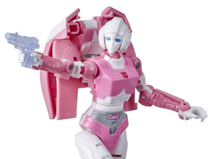 Hasbro Transformers War for Cybertron: Earthrise Deluxe Class Arcee 5.5-Inch Action Figure - View 2