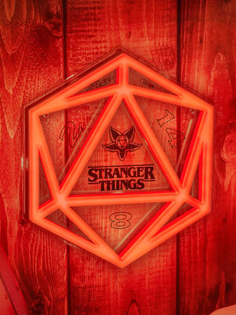 Paladone Stranger Things Season 5 Wall Mountable D20 Dice LED Neon Light, 9.4-Inch