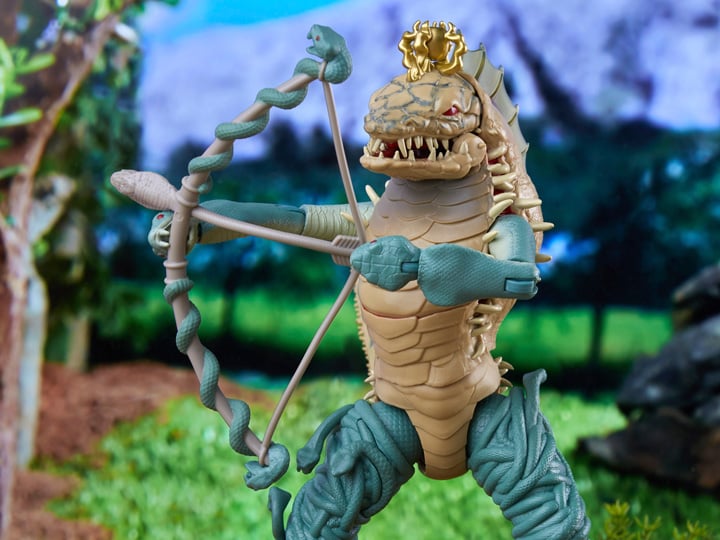 Hasbro Mighty Morphin Power Rangers Lightning Collection Deluxe Snizzard Action Figure - View 2