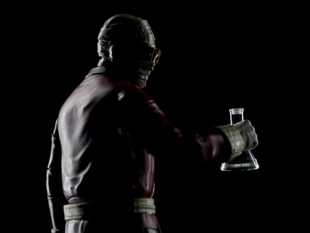 Jada Toys Universal Monsters The Invisible Man 6-Inch Plastic Figure - View 11
