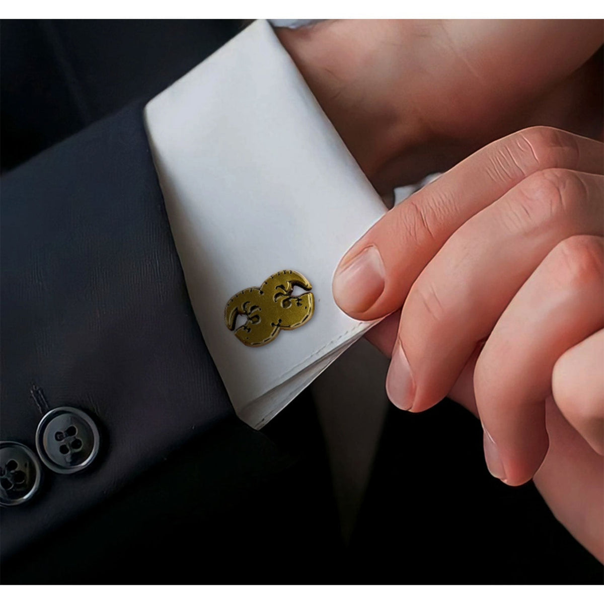 AAA Merchandise Warhammer 40,000 Tyranids Zinc Alloy Cufflinks - View 9
