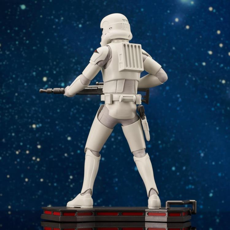Diamond Select Toys Star Wars Premier Collection Stormtrooper (Concept) 1/7 Scale Limited Edition Exclusive Resin Statue - View 8