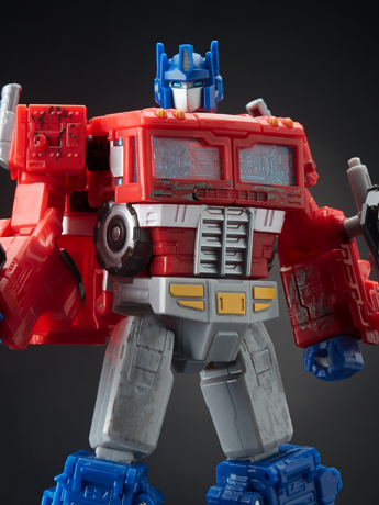 Hasbro Transformers War for Cybertron: Siege Voyager Class Optimus Prime 6.5-Inch Action Figure