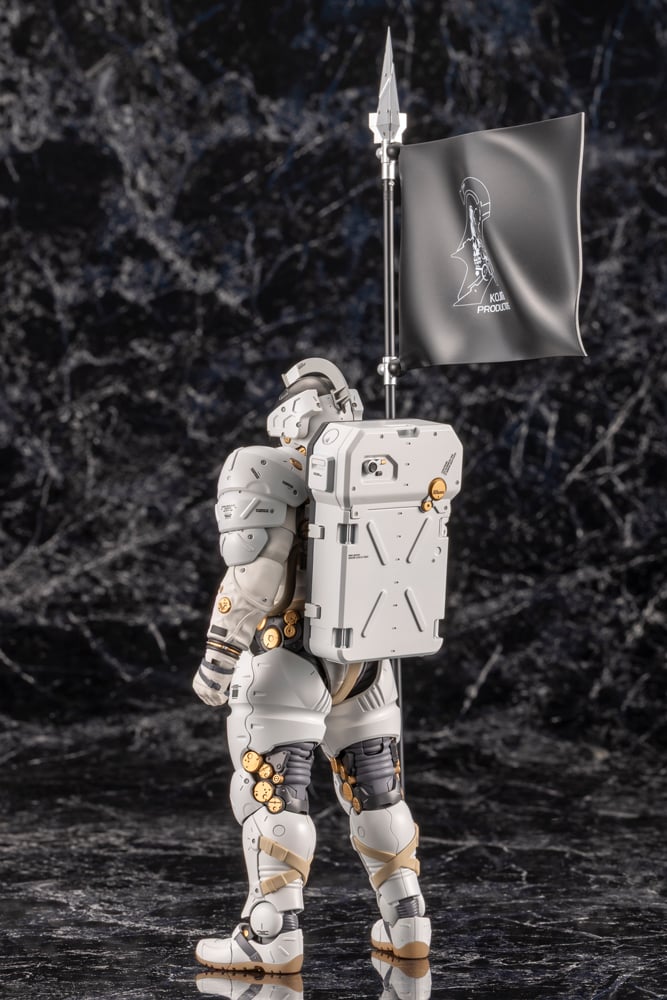 Kotobukiya Kojima Productions Ludens (10th Anniversary) 7.5-Inch Model Kit - View 4