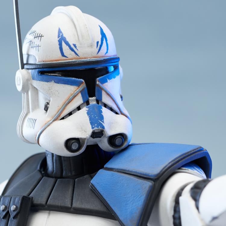 Diamond Select Toys Star Wars: The Clone Wars Premier Collection Captain Rex 1/7 Scale Limited Edition Statue - View 7