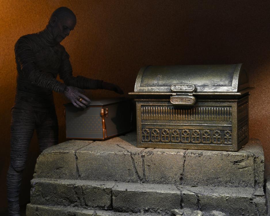 NECA Universal Monsters The Mummy Plastic Accessory Pack - View 13
