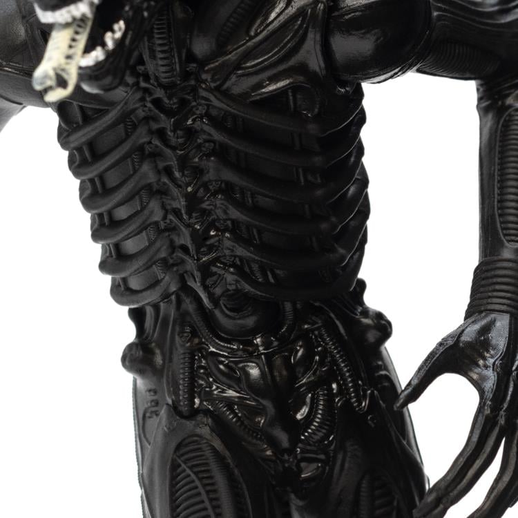 Culture Fly Alien Big Chap Xenomorph 9-Inch Deluxe Vinyl Statue - View 8