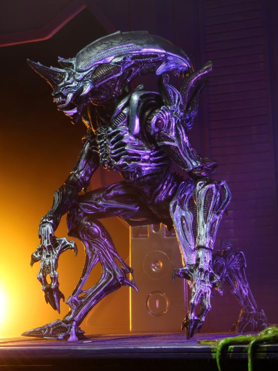 NECA Aliens Ultimate Rhino Alien Ver. 2 10-Inch Plastic Figure - View 9