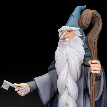 Dark Horse The Hobbit Gandalf Vinyl Figure, 11-Inch - View 5