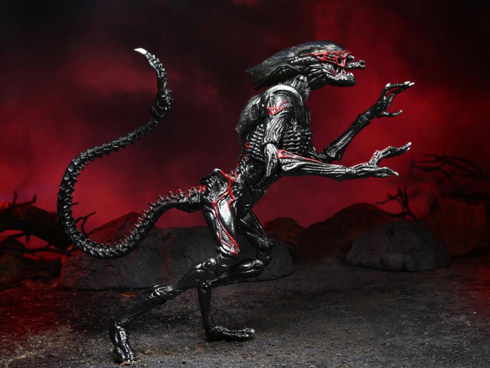 NECA Aliens Kenner Tribute Night Cougar Alien 7-Inch Action Figure - View 3