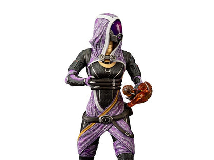 Dark Horse Mass Effect Tali'Zorah 8.5-Inch PVC Figure - View 2