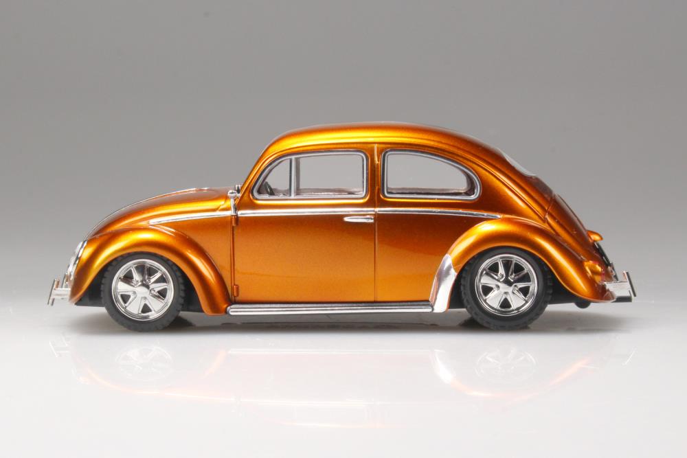 Aoshima Snap Kit No.20CU-MO Volkswagen Beetle Custom (Metallic Orange) 1/32 Scale Model Kit - View 3