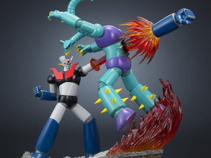 Plex Mazinger Z Scene Selection 03: Mazinger Z Rocket Punch! 10-Inch Figure - View 2