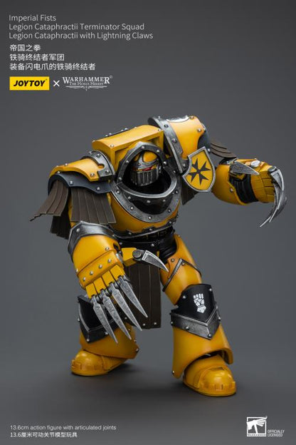JoyToy Warhammer The Horus Heresy Imperial Fists Legion Cataphractii Terminator Squad Terminator with Lightning Claws 1/18 Scale Action Figure - View 9