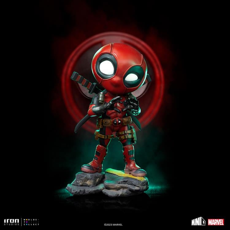 Iron Studios Marvel X-Men MiniCo Deadpool Collectible Figure (6-Inch) - View 3