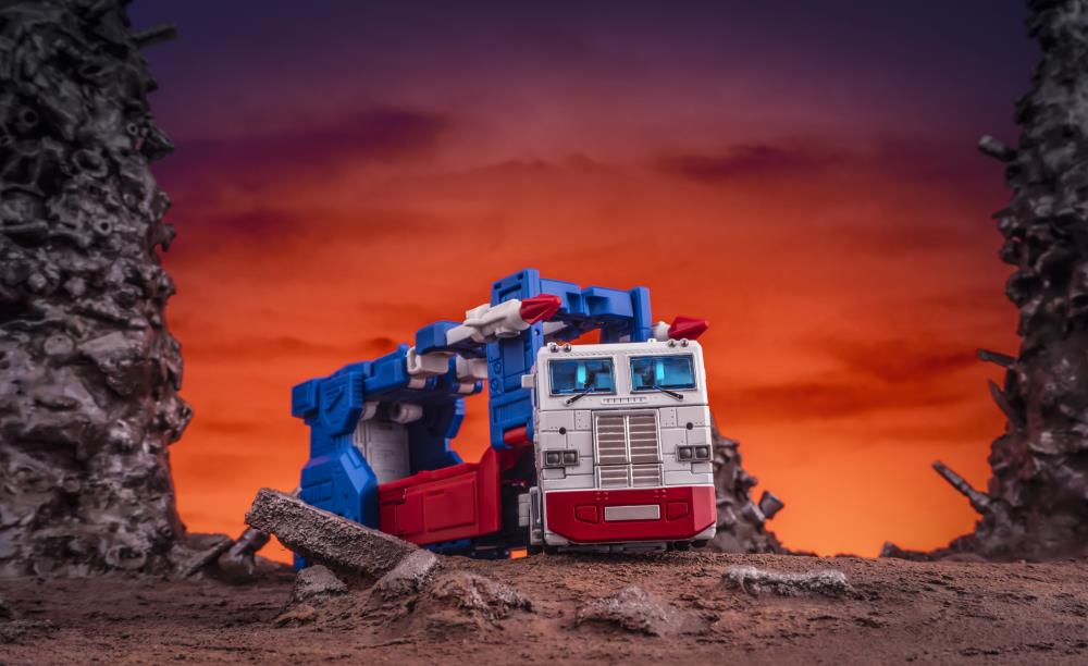 Newage H28 Octavian & H27W Conquest Plastic Figure Set (Reissue) - View 21