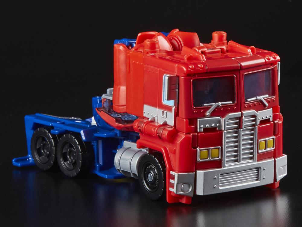 Hasbro Transformers Power of the Primes Leader Optimus Prime Plastic Action Figure - View 6