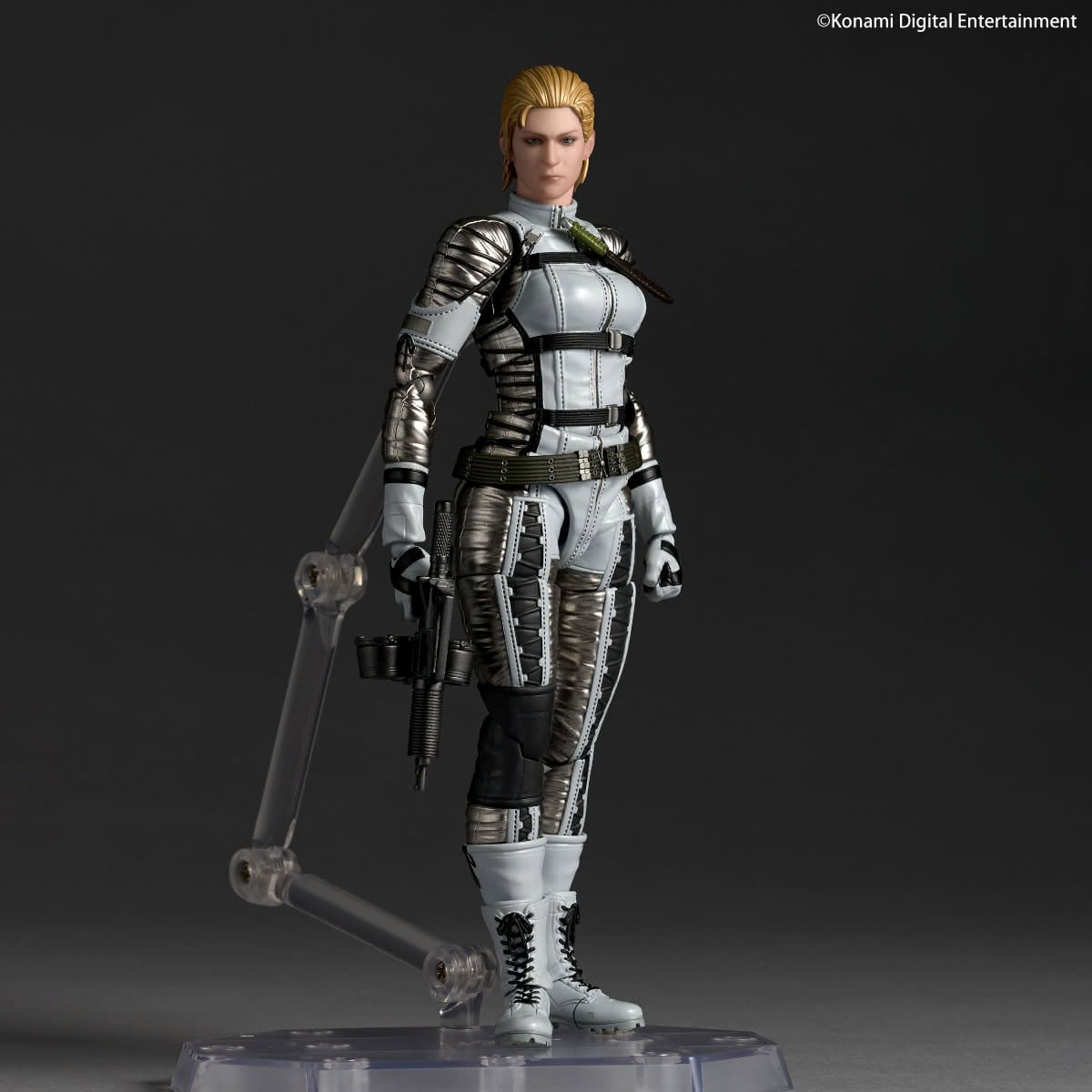 Kaiyodo Metal Gear Solid Delta: Snake Eater Amazing Yamaguchi Revoltech NR117 The Boss 6-Inch Action Figure - View 3
