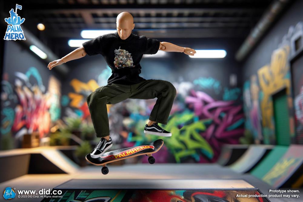DiD Palm Hero Simply Fun Series The Skateboarder 1/12 Scale Action Figure - View 3