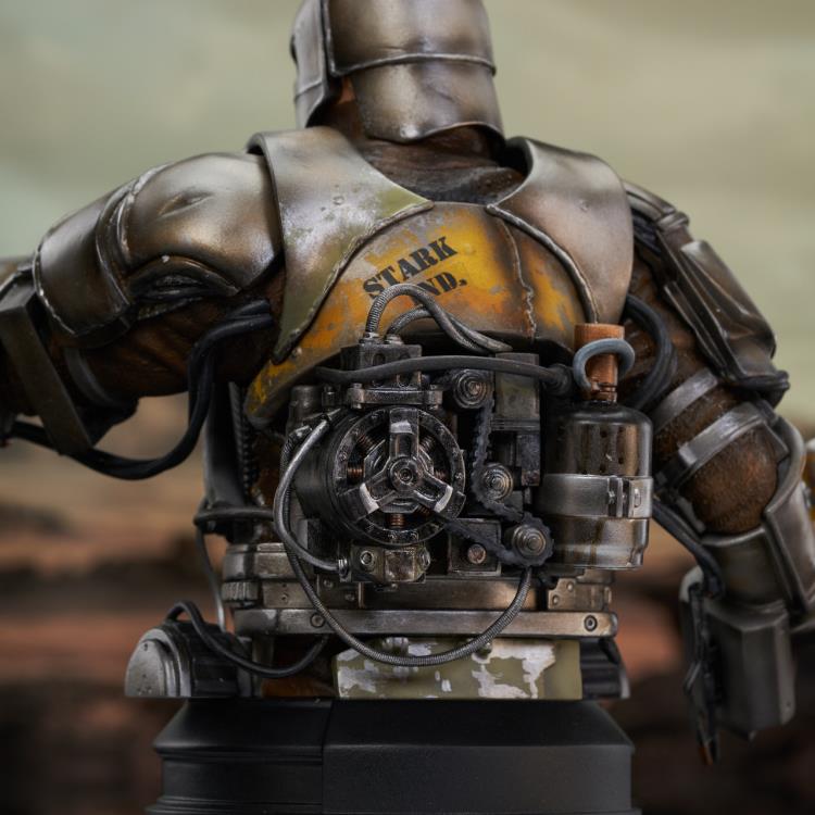 Diamond Select Toys Marvel The Infinity Saga Iron Man Mk. 1 1/6 Scale Limited Edition Mini Bust - View 12