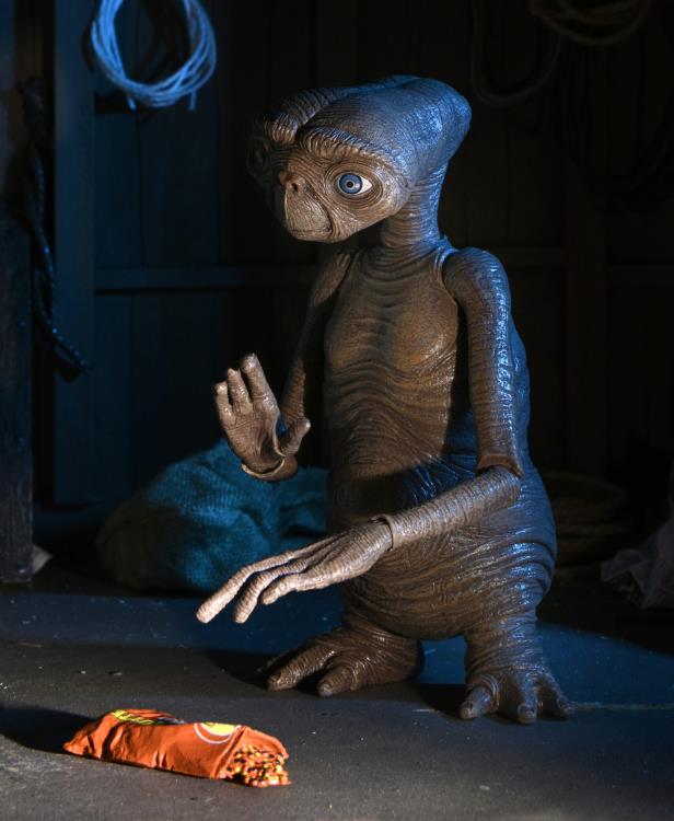 NECA E.T. the Extra-Terrestrial 40th Anniversary Ultimate E.T. Action Figure - View 10