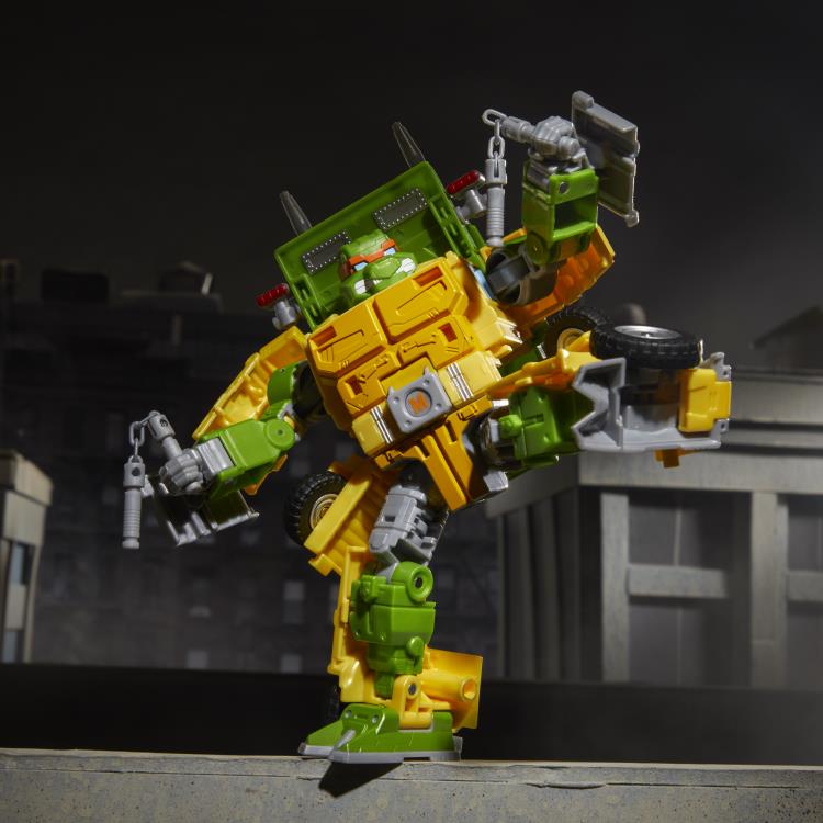 Hasbro Transformers Collaborative Teenage Mutant Ninja Turtles x Transformers Party Wallop 7-Inch Figure - View 6