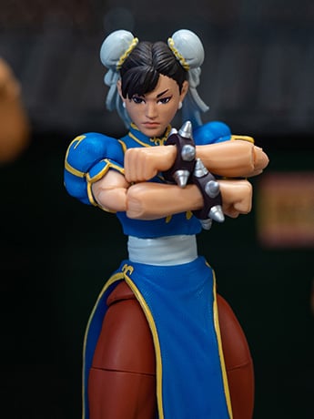 Jada Toys Street Fighter Chun-Li 1/12 Scale 5.75-Inch Plastic Action Figure