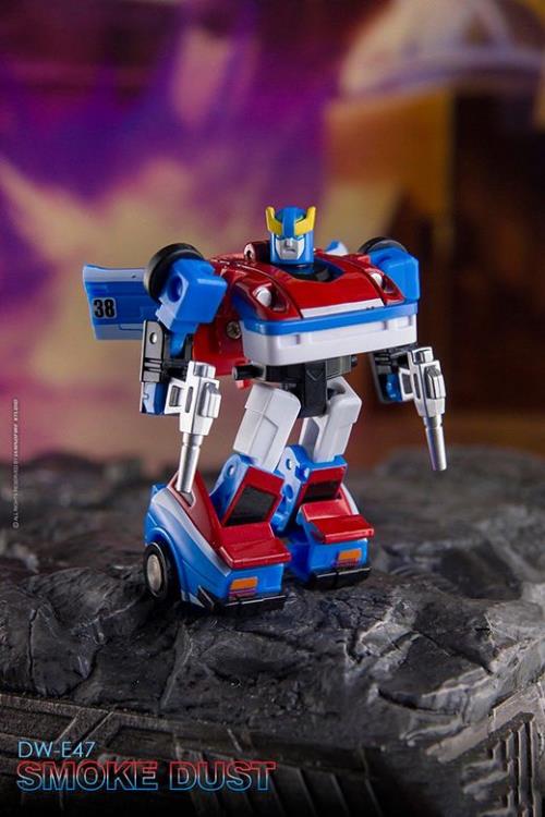 Dr. Wu DW-E47 Smoke Dust and DW-E48 Beetle Horn Plastic Figure Set - View 4
