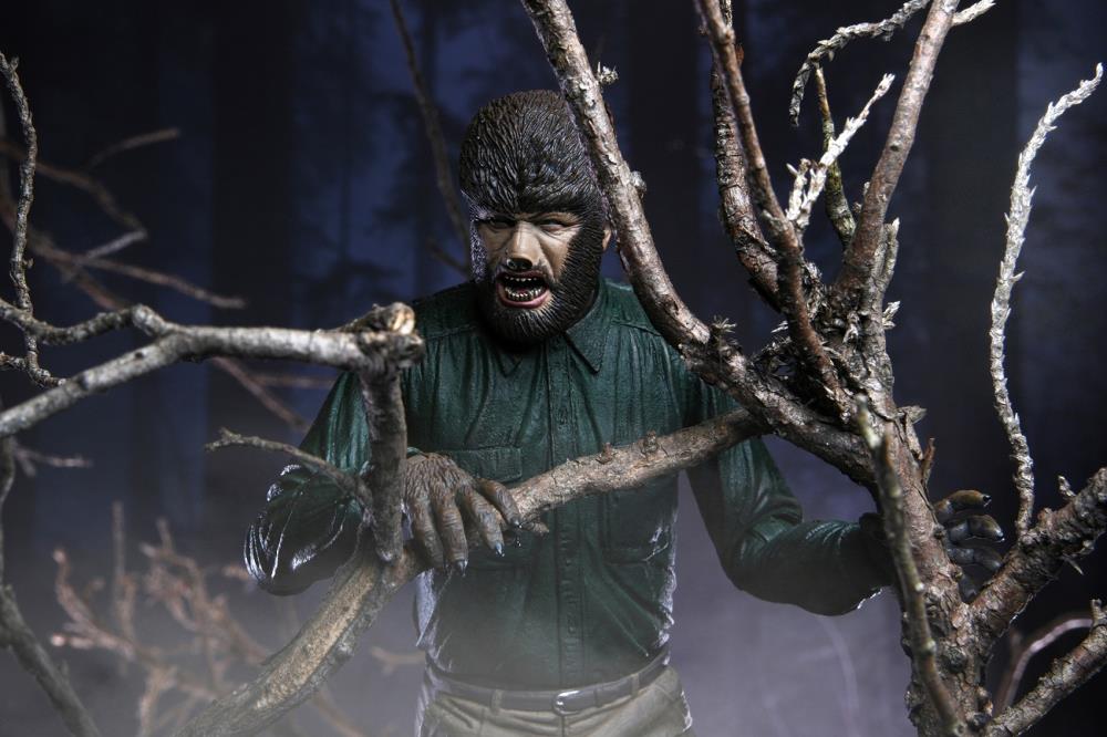 NECA Universal Monsters Ultimate The Wolf Man 70th Anniversary 7-Inch Figure - View 11