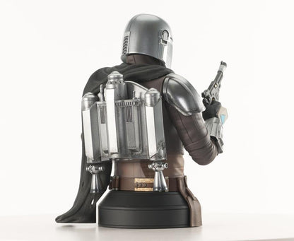 Diamond Select Toys Star Wars The Mandalorian and Grogu 1/6 Scale Limited Edition Bust - View 8